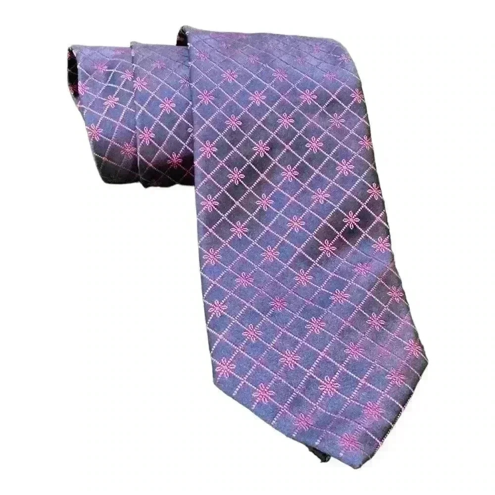 PINK Thomas Pink Jerwyn Street London  Woven In England
